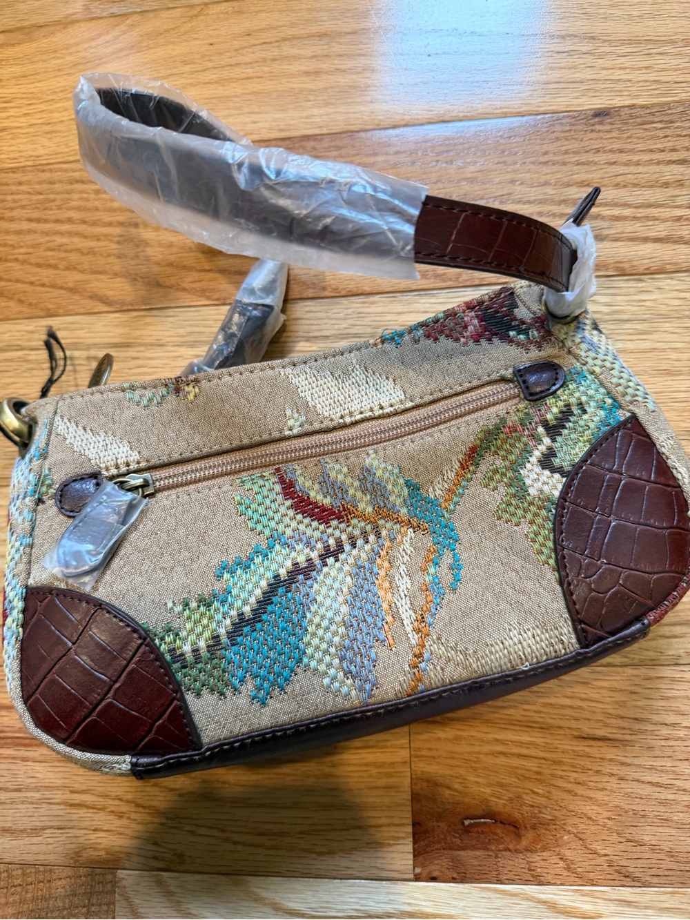 Floral Tapestry Shoulder Bag NWT - Picture 4 of 7